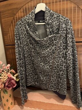 Blue B Gray Leopard-Print Asymmetrical Zip Cardigan Bikercore Mobwifecore